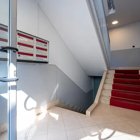 Domus Talenti-3 By Interhome شقة